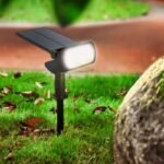 Proyector Solar LED con Piqueta para Jardines - Image 3